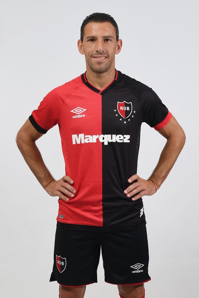 Newell s Old Boys 2019 Umbro Home Kit FOOTBALL FASHION