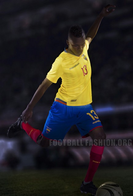Ecuador 2015 2016 Marathon Home and Away Football Kit, Soccer Jersey, Shirt, Camiseta del Rumbo al Mundial 2018