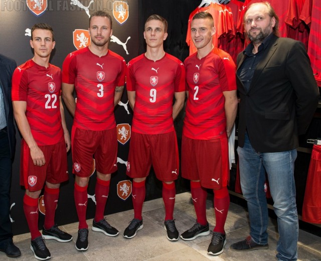 Czech Republic EURO 2016 Red Home Football Kit, Soccer Jersey, Shirt, nové dresy pro Euro 2016