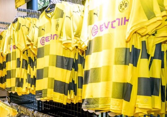 Borussia Dortmund 2017 2018 PUMA Home Football Kit, Shirt, Soccer Jersey, Trikot, Camiseta, Camisa, Maillot, Tenue
