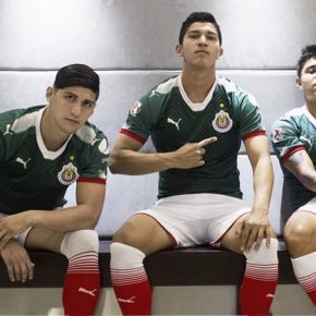Chivas de Guadalajara 2017 2018 PUMA Green Mexico Soccer Jersey, Shirt, Football Kit, Camiseta de Futbol, Equipacion