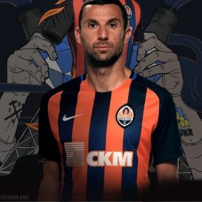 FC Shakhtar Donetsk 2017 2018 Nike Home and Away Football Kit, Soccer Jersey, Shirt, Camisa