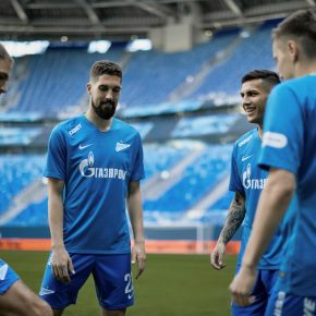 FC Zenit Saint Petersburg 2018 2019 Nike Home Football Kit, Soccer Jersey, Shirt