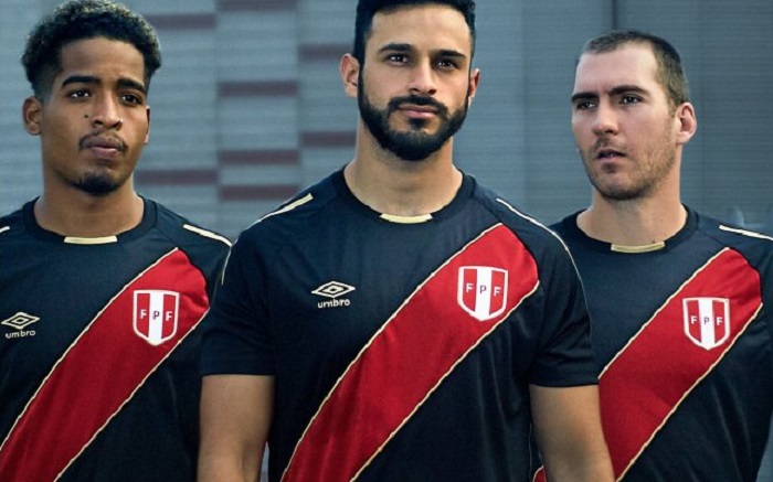 Peru Limited Edition  Black Jersey Soccer 2018 Russia Shirt  Umbro 
