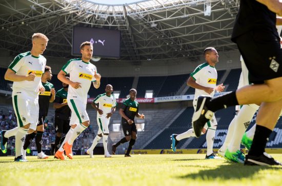 Borussia Mönchengladbach 2018 2019 PUMA Home and Away Football Kit, Soccer Jersey, Shirt, Trikot