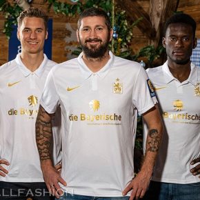 TSV 1860 München 2021 Nike Christmas Soccer Jersey, Football Kit, Shirt, Trikot, Weihnachtsbaumtrikot, Weihnachten