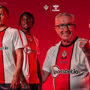 Southampton FC 2022 2023 hummel Home Football Kit, 2022-23 Soccer Jersey, 2022/23 Shirt, 22/23 Maillot, 22-23 Trikot, Camiseta de Futbol