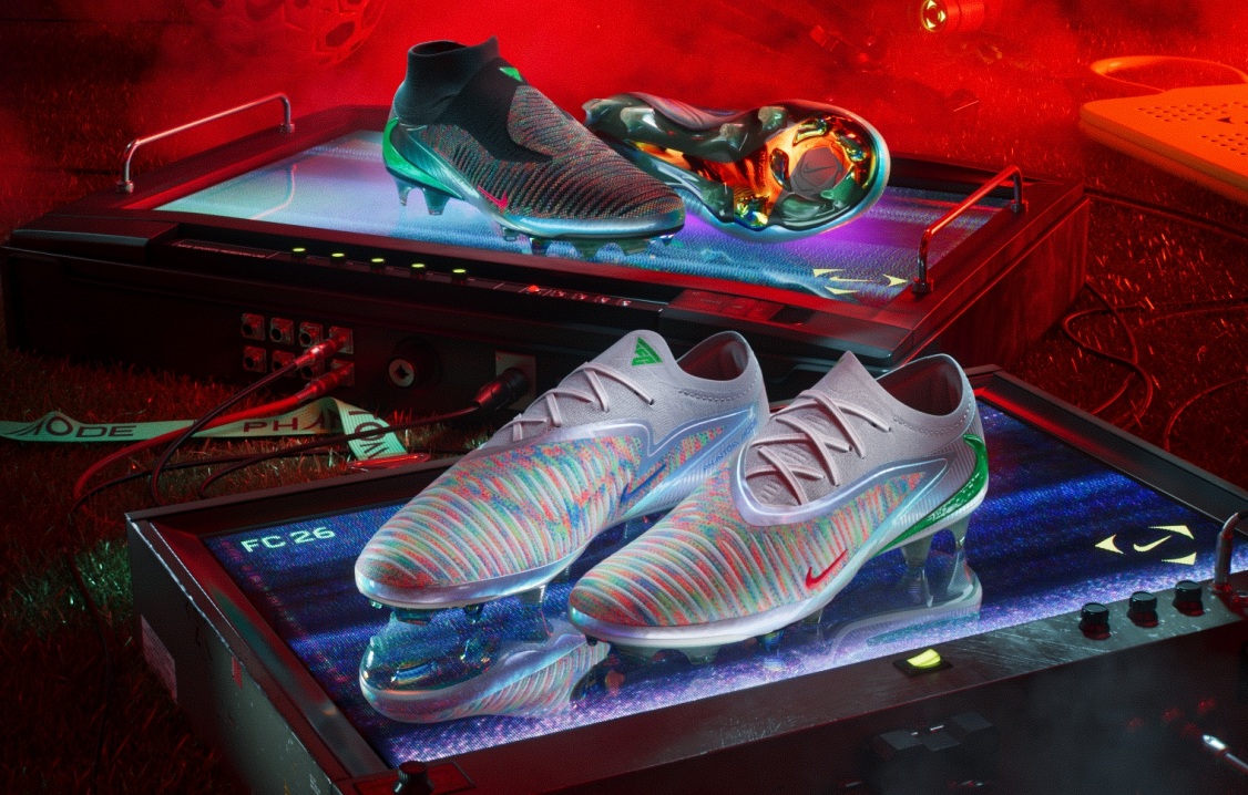 Nike Phantom 6 x EA SPORTS FC Soccer Boot
