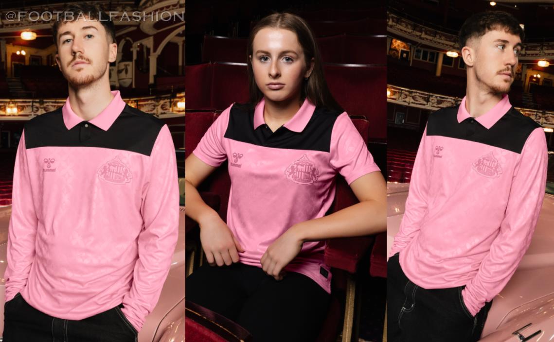 The pink and black Sunderland AFC Elvis 2026/27 jersey away kit by hummel featuring 1950s design motifs.